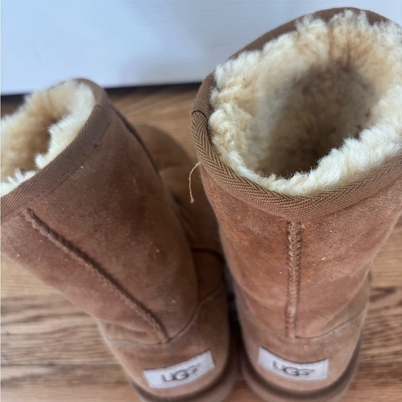 UGG Classic Brown Boots size 6 - Picture 5 of 6